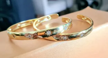 Bracelete aberto Michael Kors Star.  - Foto 2