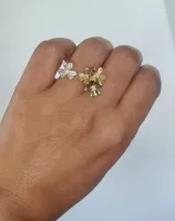 Anel Van Cleef & Arpels Flor brilhante. 