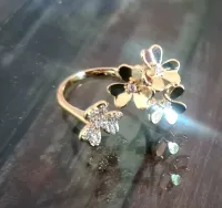 Anel Van Cleef & Arpels Flor brilhante.  - Foto 9