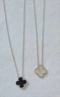 Colar VCA com um trevo pequeno.  - Foto 12