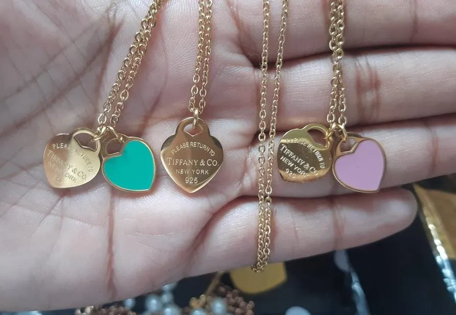 Colar mini corações rosa Tiffany&Co Semijoia