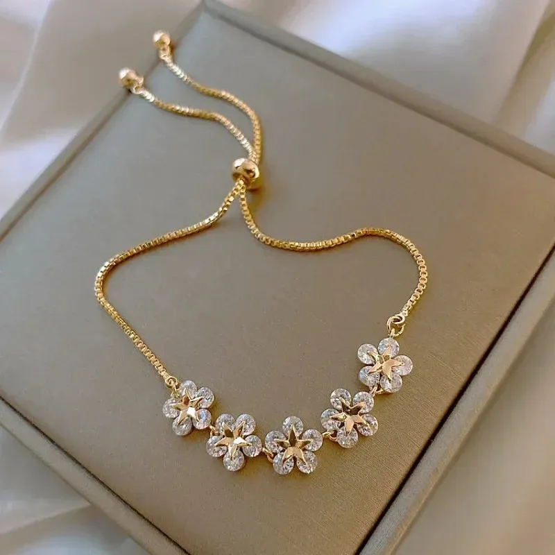 Pulseira Cristais em flores 