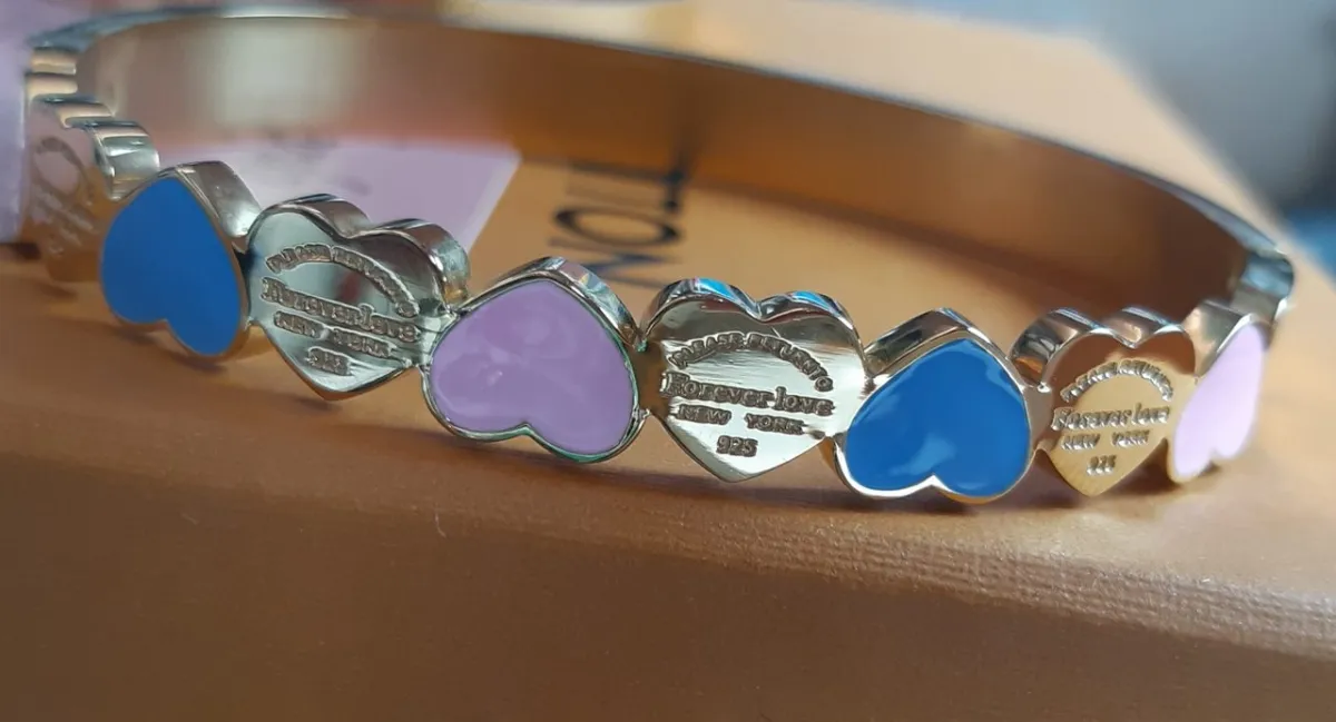 Bracelete  Mini Corações 