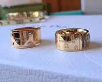 Anel Michael Kors plaquinhas  - Foto 2