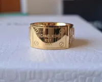 Anel Michael Kors plaquinhas  - Foto 6