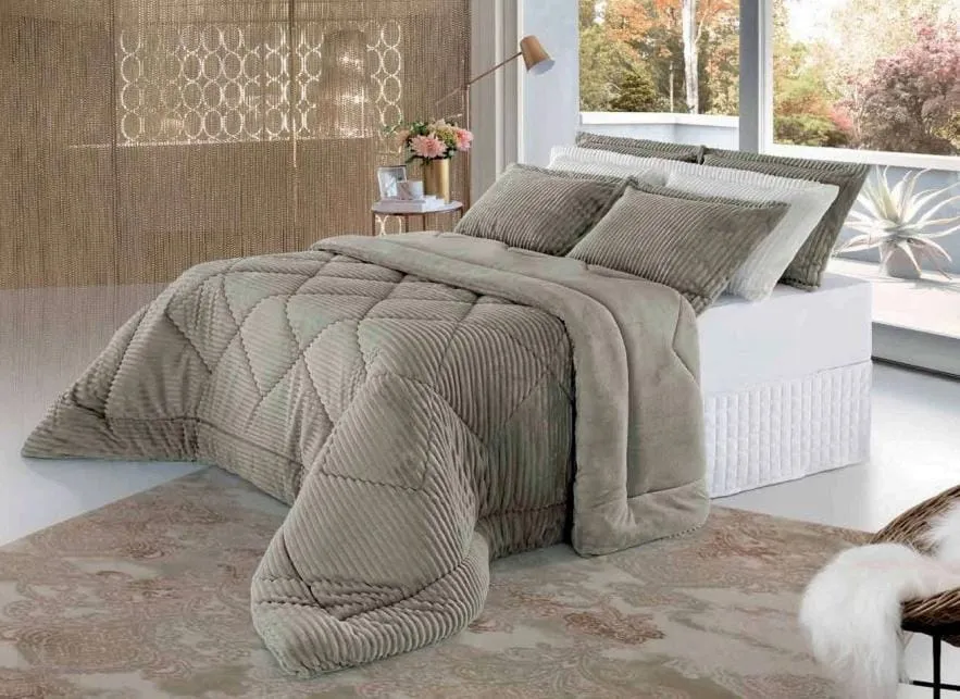 Edredom em Plush Alto Relevo Queen Bege