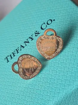 Brinco coração cadeado com pedrinhas Tiffany&Co  - Foto 2