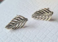 Brinco  Folha  Pandora.