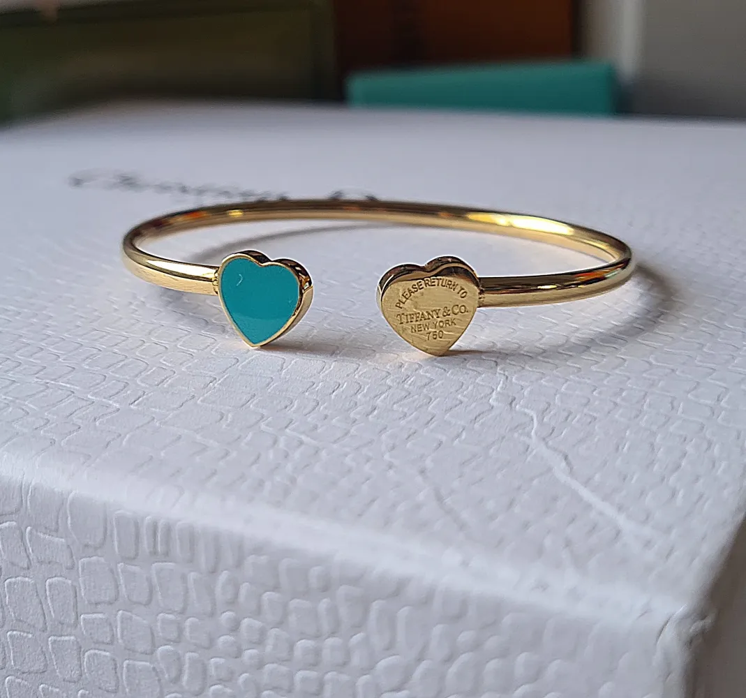 Bracelete aberto 2 corações azul T Imagem