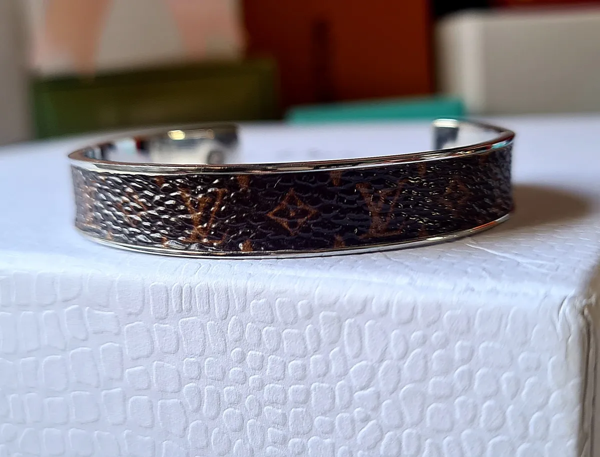 Bracelete aberto Louis Vuitton  Imagem