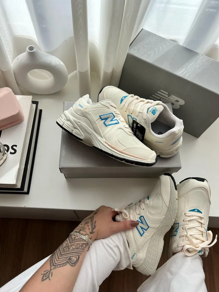  Tênis  New Balance 1906  