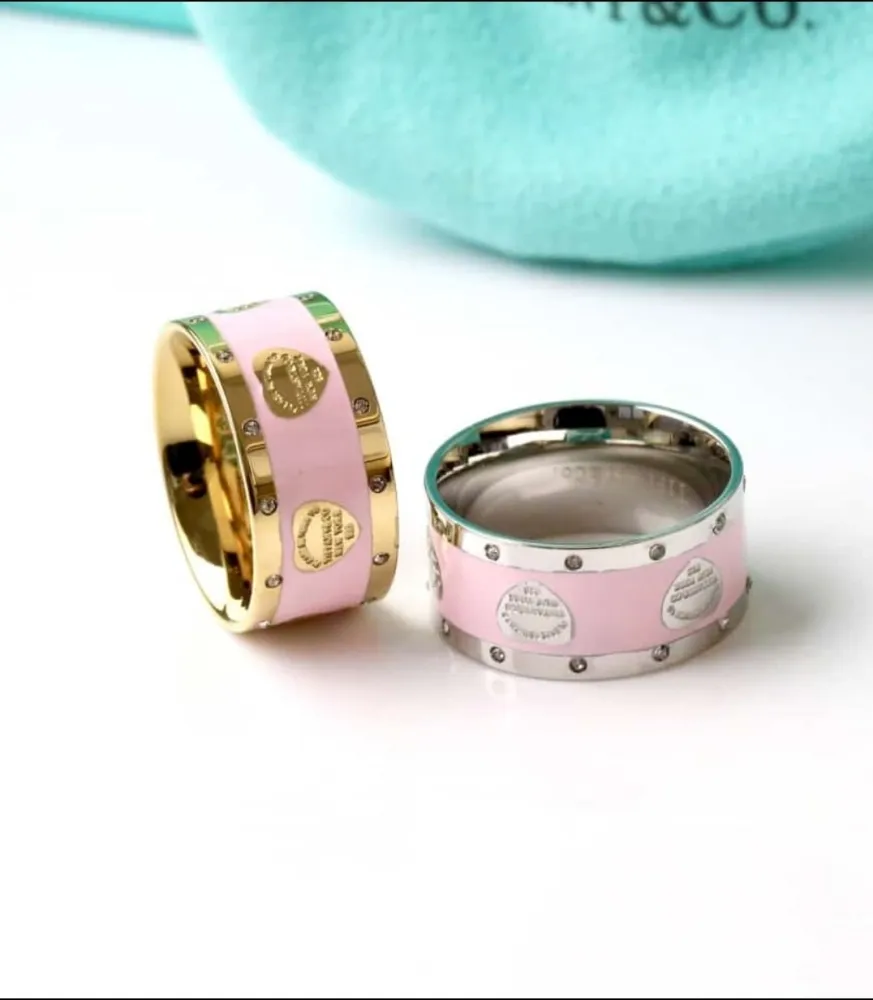 Anel rosa com corações Tiffany&Co 