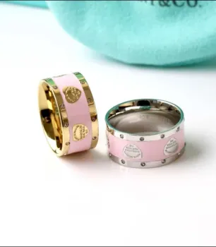 Anel rosa com corações Tiffany&Co 