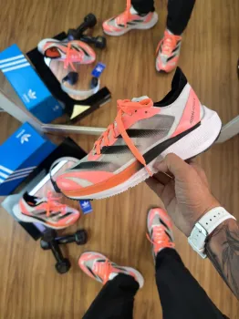    Tênis   Adidas adizero 8      