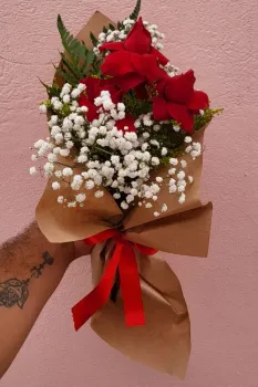 Arranjo de 3 Rosas Vermelhas Importadas