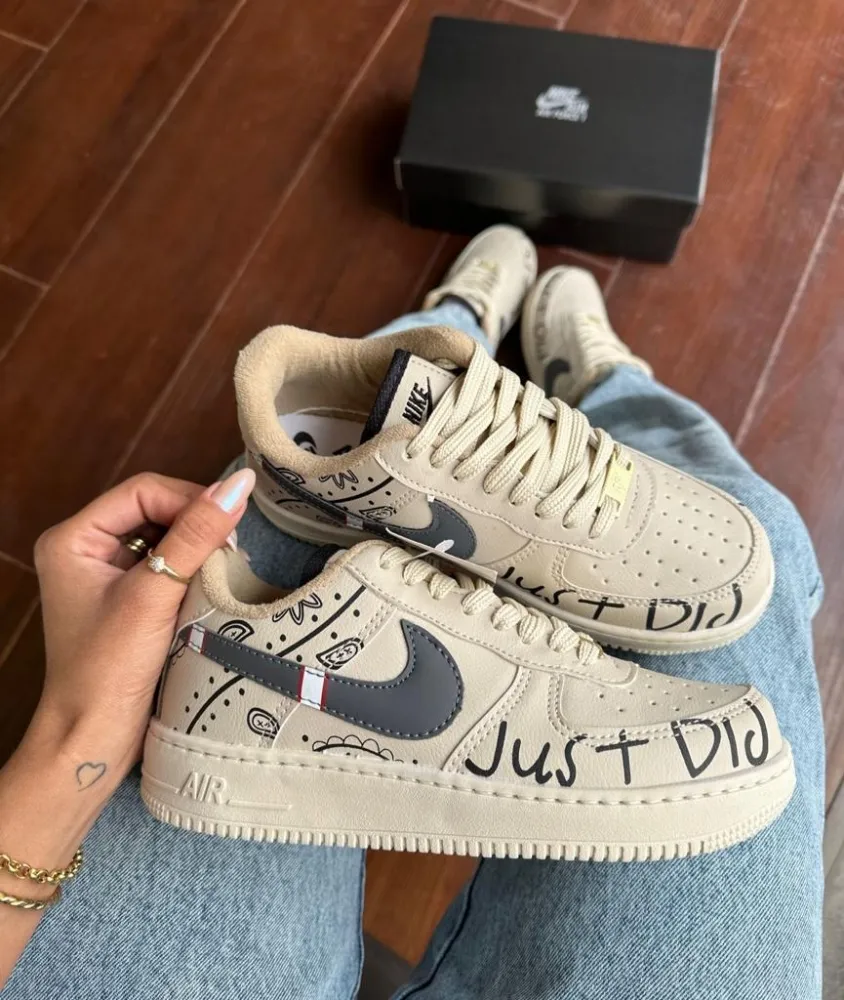  Tênis Nike airforce jastdoit  Imagem