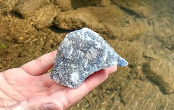 Pedra Quartzo Azul Bruta - G Imagem
