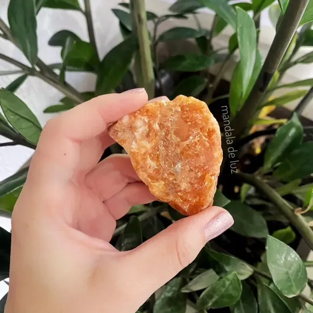 Pedra Calcita Laranja Bruta - G Imagem