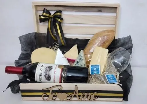 Cestas De Queijos E Vinhos Degustar & Amar