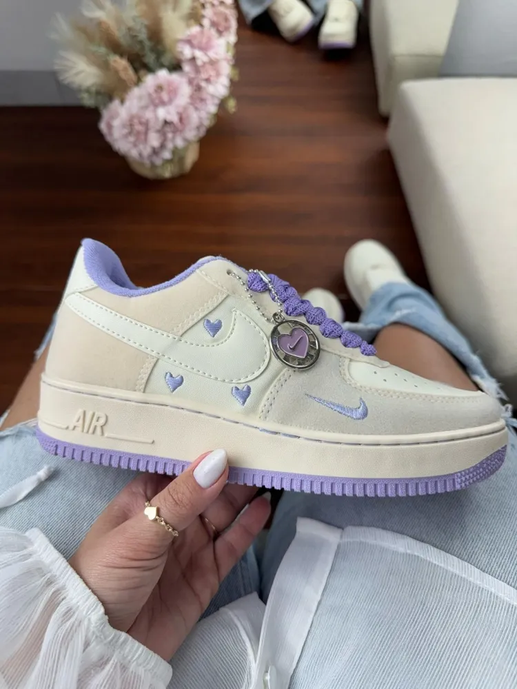      Tênis  Nike  air force love   Imagem