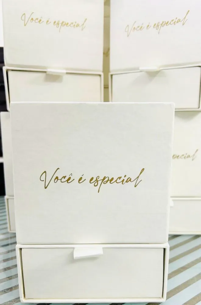 Cachepot C/ Gaveta 09 bombons - CARTONAGEM - Com Frase você é especial em dourado