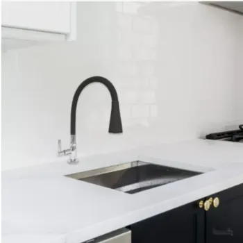 Torneira Para Cozinha Bancada Flexível Tubo Preto 2 Jatos - Foto 2