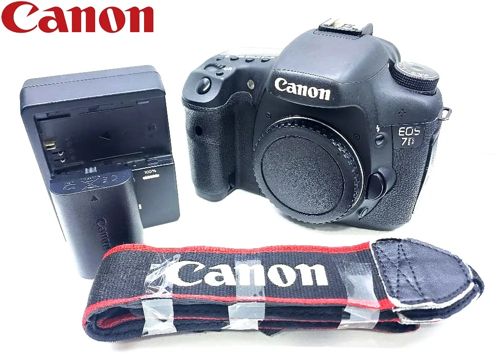 Câmera Canon EOS 7D  18Mp Vídeo Full HD - Corpo  - 3.316 clicks 
