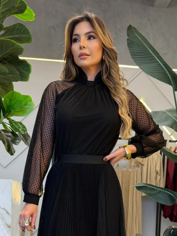 BLUSA GOLA ALTA PRETA TULD POÁ PRETO Imagem