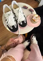     Tênis Adidas Sambaex H ello kitty   Premium - Foto 7