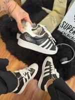     Tênis  Adidas Surper starlove 