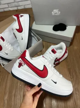     Tênis Nike air force bulls 