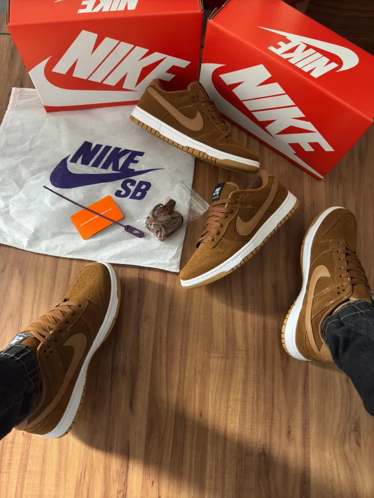      Tênis  Nike dunk  