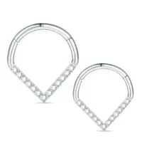 Argola Clicker em  TITÂNIO Modelo V com Pedras FRONTAL CRAVEJADAS 535