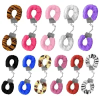 Algema de Metal Pelúcia Revestida - Foto 2