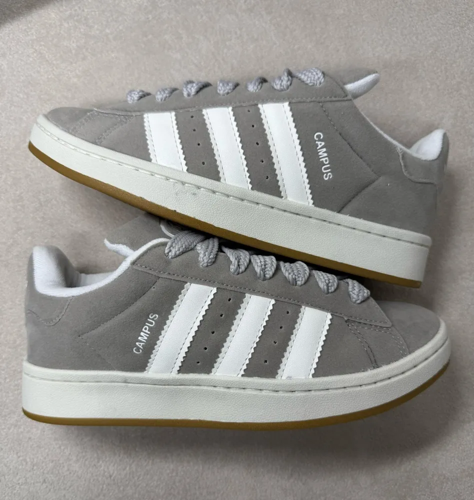    Tênisl Adidas  campus sintético   Imagem