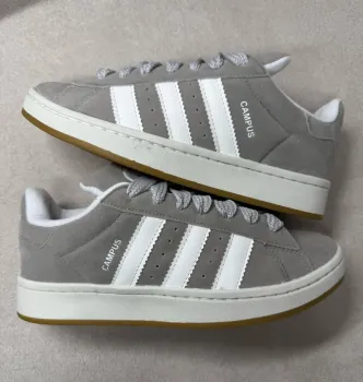    Tênisl Adidas  campus sintético  