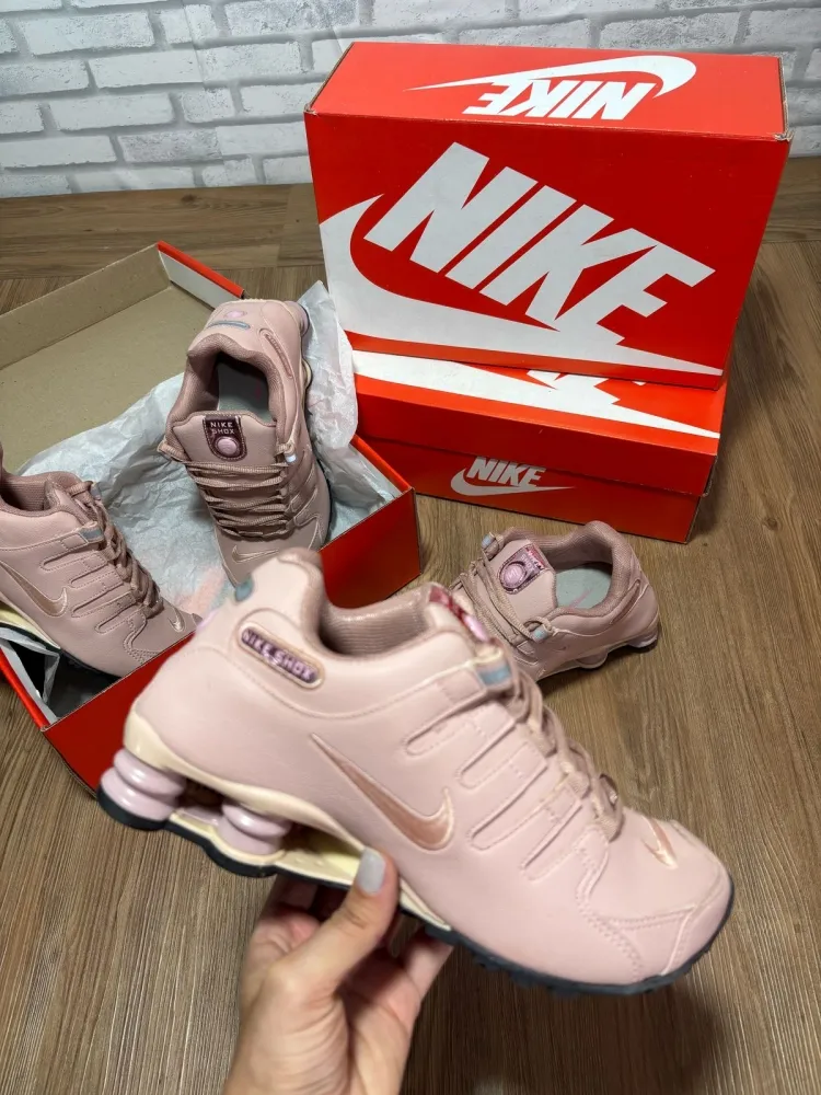     Tênis Nike  shox NZ    preimum