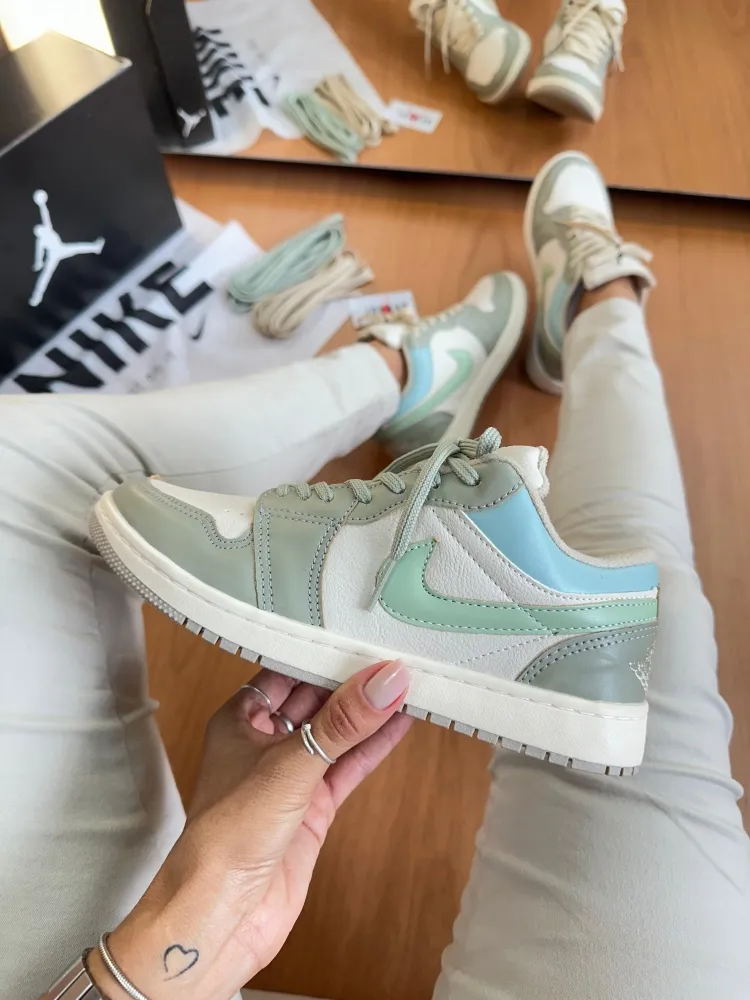    tênis  Nike fordan low   Imagem