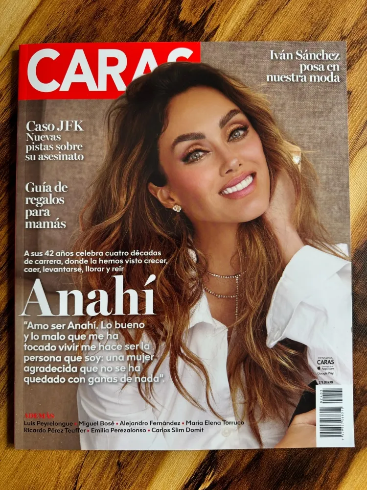 Revista Caras Anahi - Edição aniversário - Importada Imagem