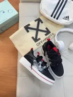  tênis  Adidas offwhite   - Foto 2