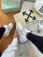   tênis  Adidas offwhite   - Foto 4