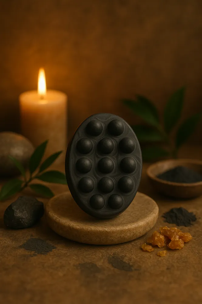 Sabonete Massageador de Lama Negra - Lune Noir  110g Imagem