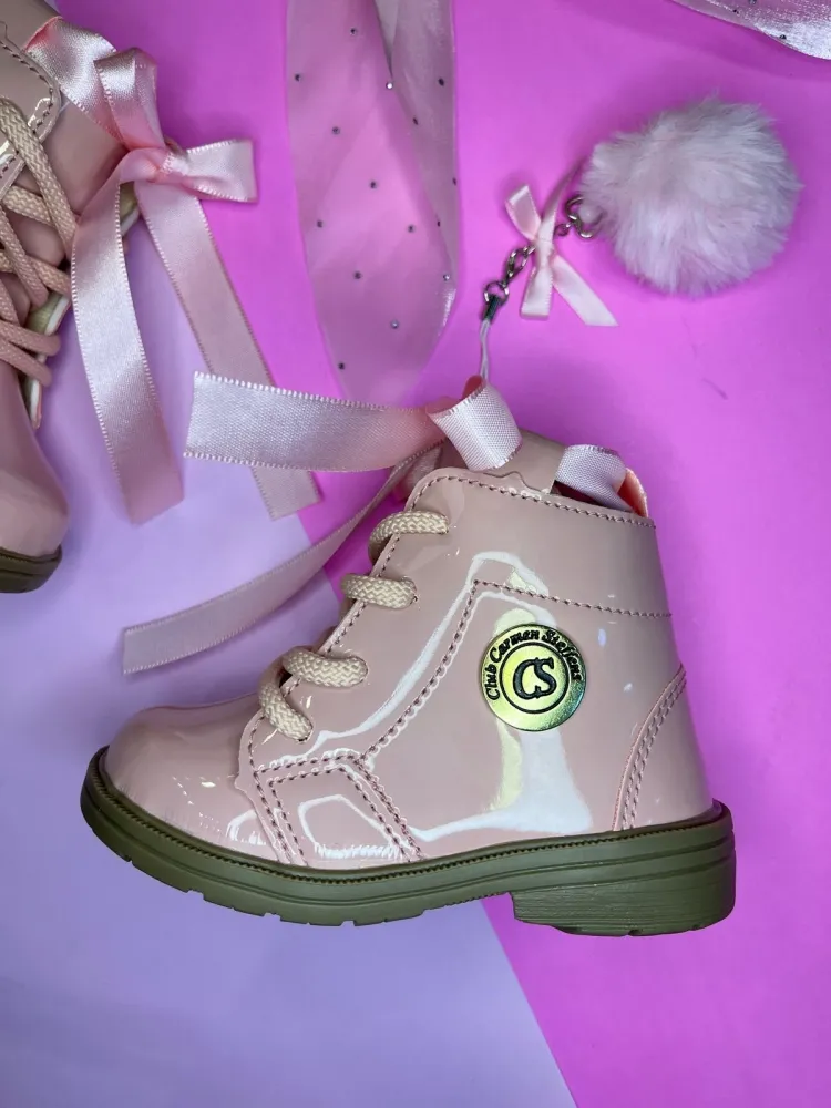      T   Botinha infantil  Imagem