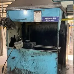 Cabine de Aplicação de Cola em Pneus COM Girador Fixo Imagem