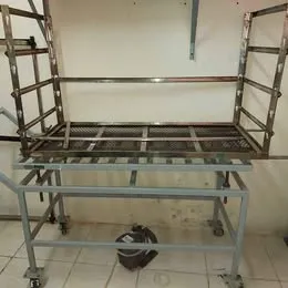 Carro e trilho para autoclave horizontal de 730 litros Imagem