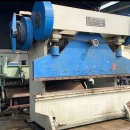 Casal dobradeira e guilhotina Newton 3000 x 1/4 Imagem