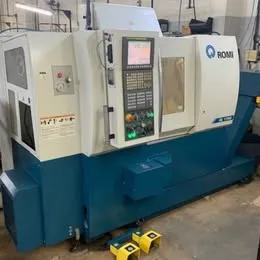 Centro de Usinagem Romi GL 170G Gang com Alimentador automático Imagem