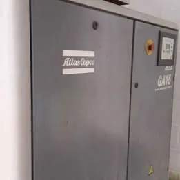 Compressor Atlas Copco GA15 - 20 cv Imagem