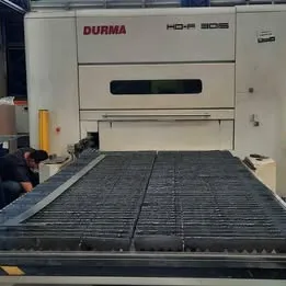 Corte a laser Durma HD-F 3015 - 2000 Watts - 3000 x 1500 Imagem