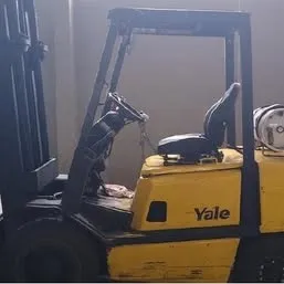 Empilhadeira a gas Yale GP30 - 3 Ton Imagem